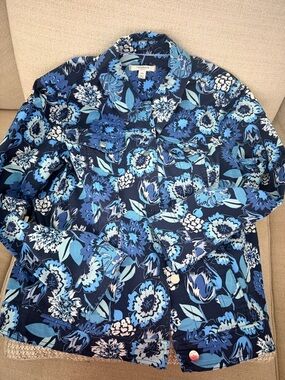 Liz Claiborne | Blue Floral Jacket